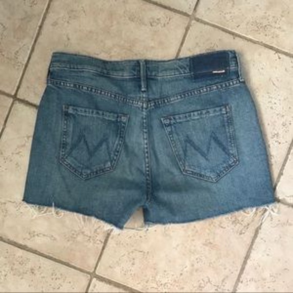 MOTHER denim The Dutchie Fray Short 27 or 28 - Picture 3 of 6